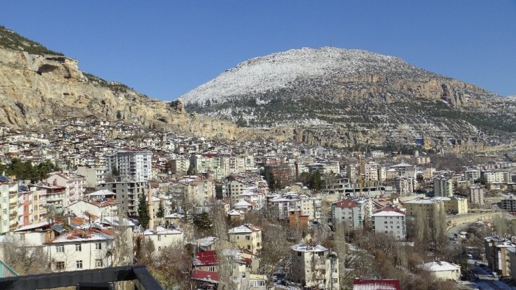 Toroslar gelinliğini giydi