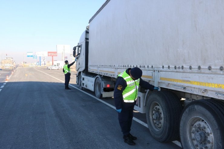 Aksaray’da kış lastiği denetimi