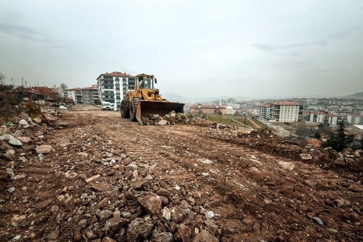 Altındağ Belediyesi 1 yılda 18 kilometre yeni yol açtı