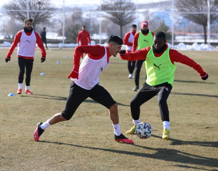 Sivasspor’da Kasımpaşa mesaisi