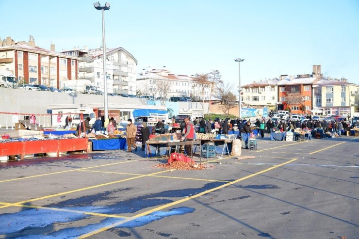 Mamak Belediyesi Kartaltepe Pazarı’nı hizmete açtı