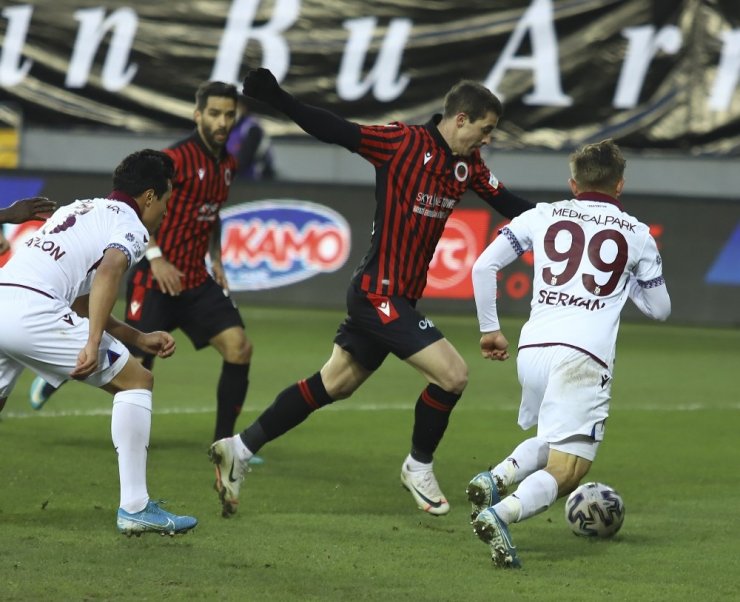 Süper Lig: Gençlerbirliği: 1 - Trabzonspor: 2 (Maç sonucu)