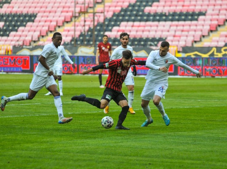 TFF 1. Lig: Eskişehirspor: 0 - Ankaraspor: 0