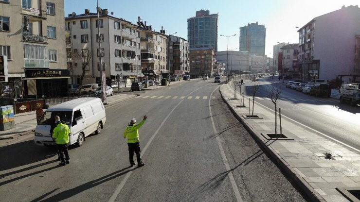 Aksaray’da kısıtlama denetimleri aralıksız sürüyor