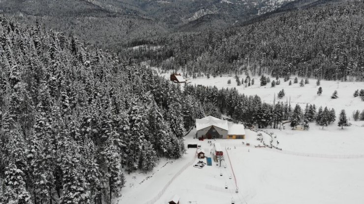 Anadolu’nun yüce dağı Ilgaz’da kar manzaraları