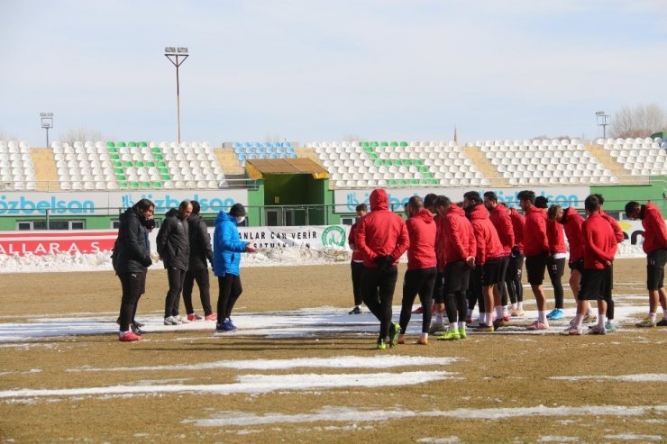 Sivas Belediyespor, Kırklarelispor maçına hazırlanıyor