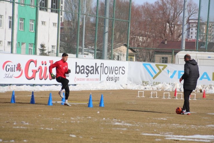 Sivas Belediyespor, Kırklarelispor maçına hazırlanıyor