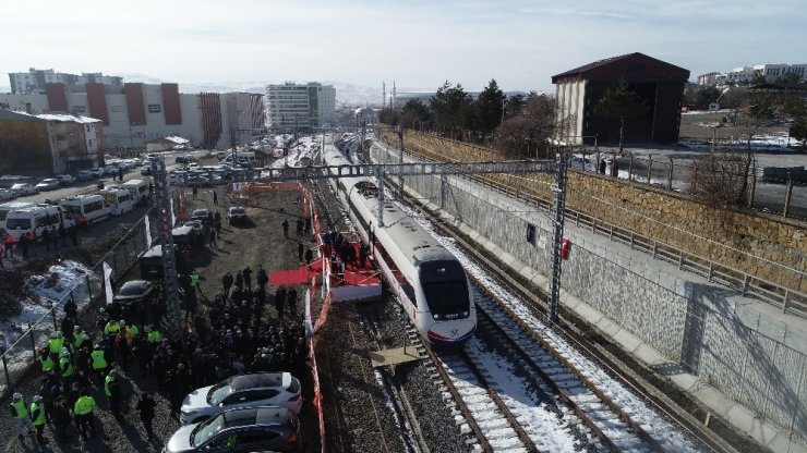 Yüksek Hızlı Tren Sivas’ta