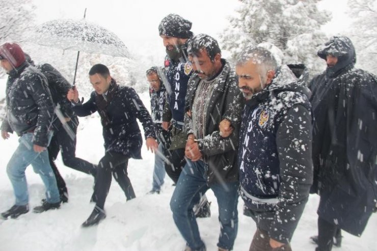 Cesedi gömdükleri yeri gösterdi, ‘bana bu iş zorla yaptırıldı’ dedi