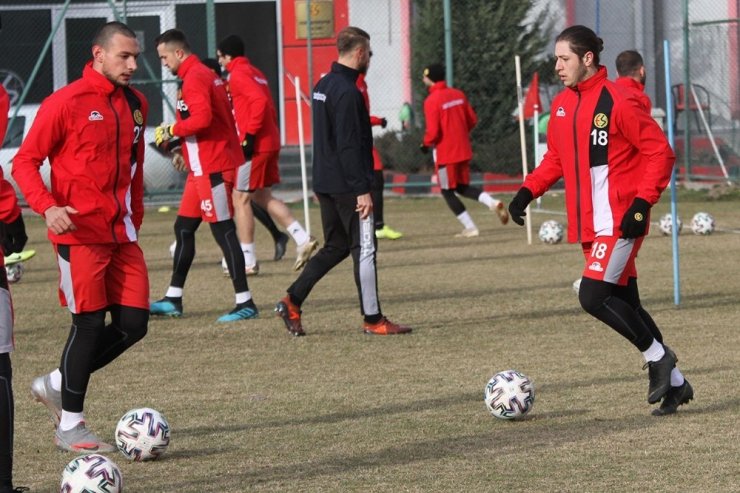 EsEs Adanaspor maçı hazırlıklarını tamamladı