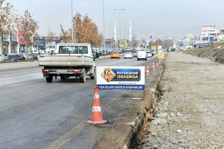 Şaşmaz Bulvarı’ndaki trafik sorunu çözülüyor