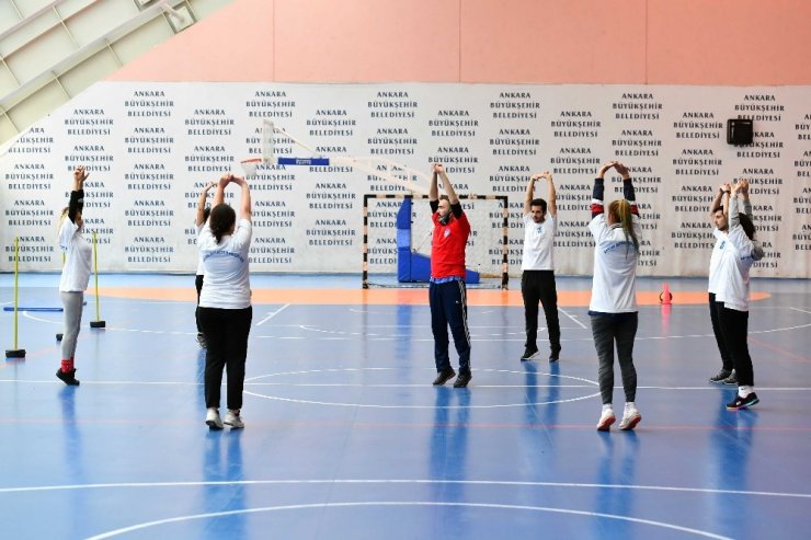 Büyükşehir’in açtığı POMEM hazırlık kursuna polis adaylarından yoğun ilgi