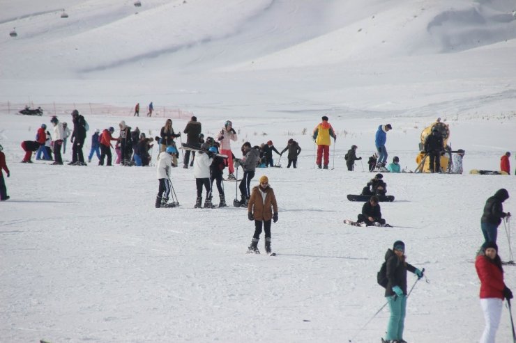 Erciyes’te pistler doldu