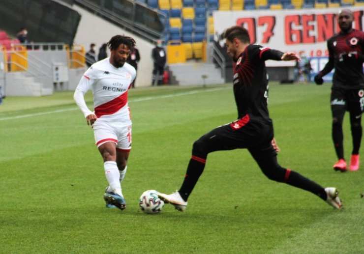 Süper Lig: Gençlerbirliği: 0 - FT Antalyaspor: 0 (İlk yarı)