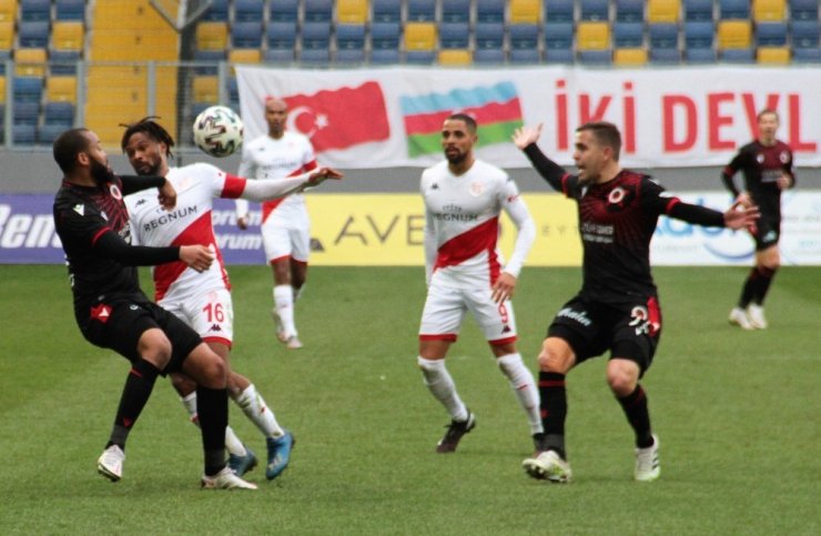 Süper Lig: Gençlerbirliği: 0 - FT Antalyaspor: 0 (İlk yarı)