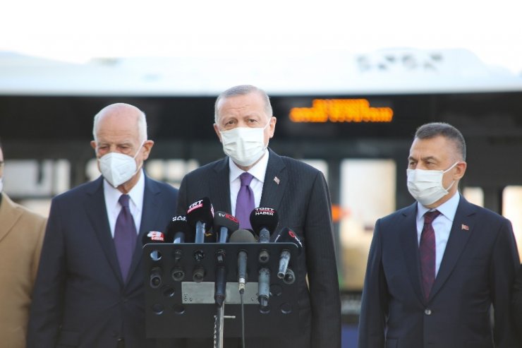 Cumhurbaşkanı Erdoğan, kabine toplantısına sürücüsüz otobüs Karsan Otonom Atak Electric ile gitti