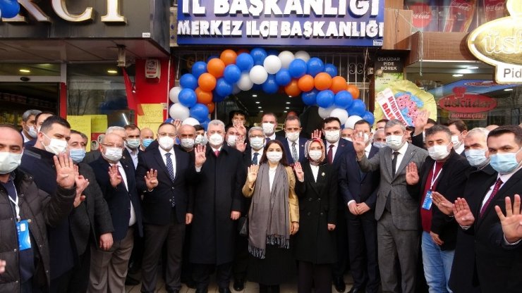 AK Parti Genel Başkan Yardımcısı Demiröz, CHP’lilere seslendi: "Genel Başkanınızı uyarın"