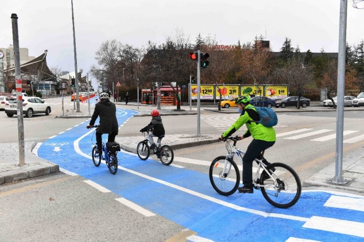 Başkent’te bisiklet yolu ağı genişliyor