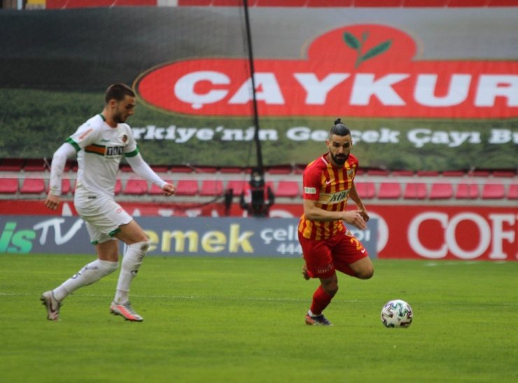 Süper Lig: Hes Kablo Kayserispor: 0 - Aytemiz Alanyaspor: 0 (İlk yarı)