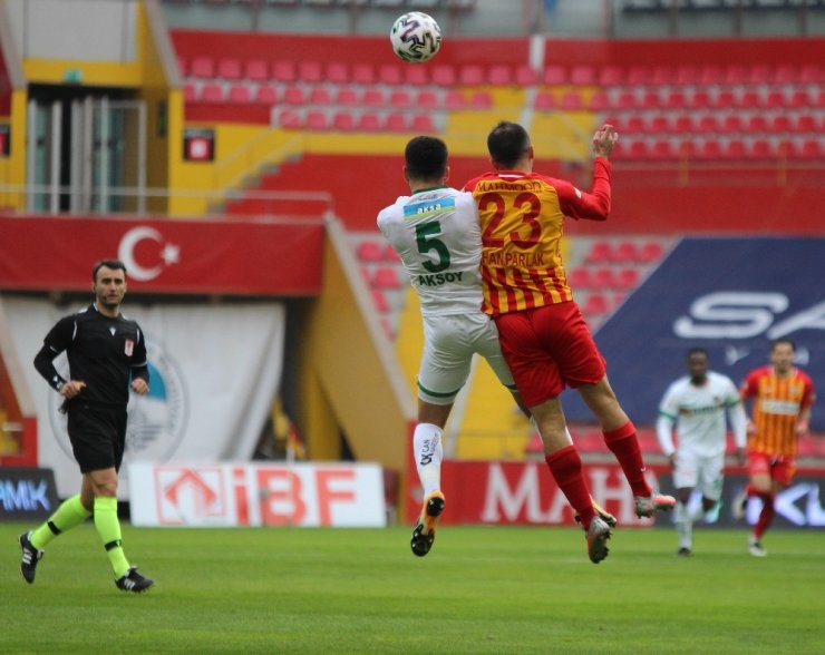 Süper Lig: Hes Kablo Kayserispor: 0 - Aytemiz Alanyaspor: 0 (İlk yarı)