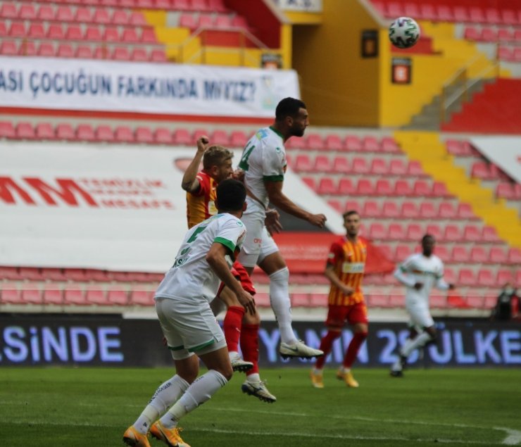 Süper Lig: Hes Kablo Kayserispor: 0 - Aytemiz Alanyaspor: 0 (İlk yarı)