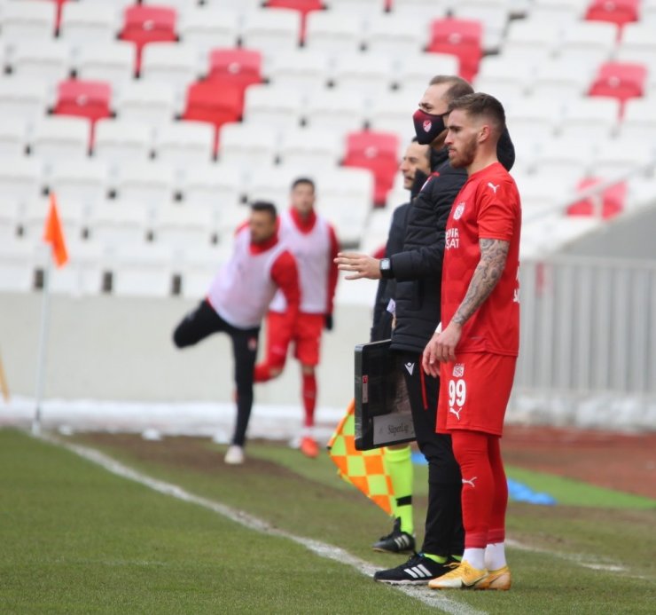 Sivasspor’da Tyler Boyd ilk resmi maçına çıktı