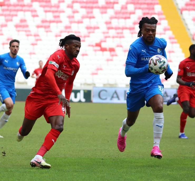 Süper Lig: DG Sivasspor: 0 - BB Erzurumspor: 0 (İlk yarı)