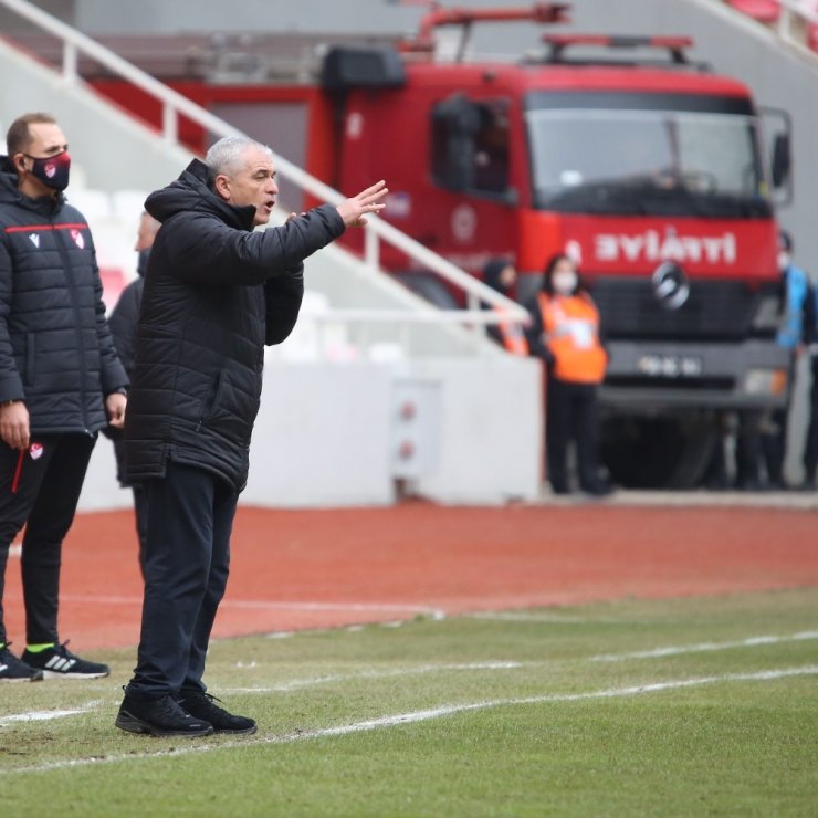 Süper Lig: DG Sivasspor: 0 - BB Erzurumspor: 0 (İlk yarı)