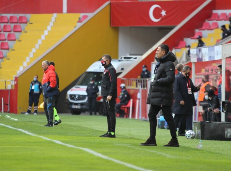 Süper Lig: Kayserispor: 0 - Alanyaspor: 0 (Maç devam ediyor)