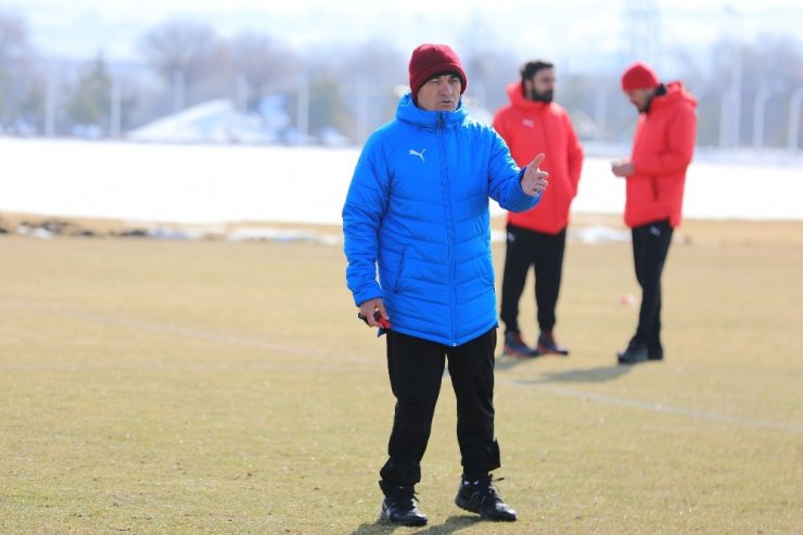 Çalımbay: “Sivasspor’a sahip çıkmalıyız”