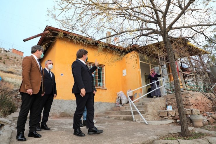 Şehit annesinin Vali Aydoğdu ile diyaloğu ve sarılmaları yürekleri ısıttı