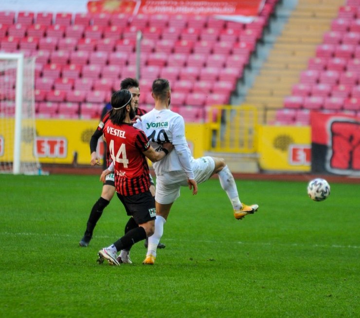 TFF 1. Lig: Eskişehirspor: 0 - Altay: 5 (Maç sonucu)