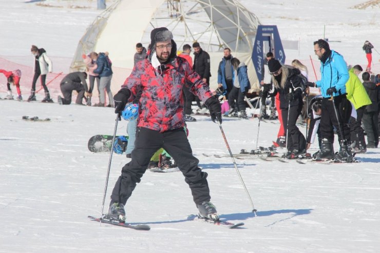 Erciyes’te sömestir yoğunluğu devam ediyor