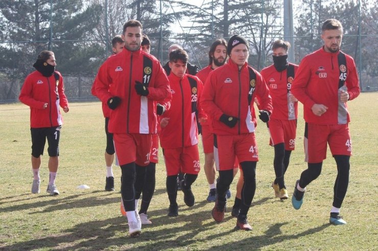 Es Es, Altay maçı sonrası ilk antrenmanına çıktı