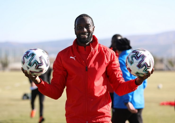 Sivasspor’da Mustapha Yatabare 4 hafta sonra golle tanıştı