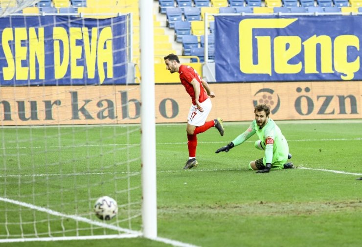 Süper Lig: MKE Ankaragücü: 1 - D.G Sivasspor: 4 (Maç sonucu)