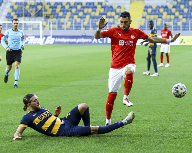 Süper Lig: MKE Ankaragücü: 1 - D.G Sivasspor: 4 (Maç sonucu)