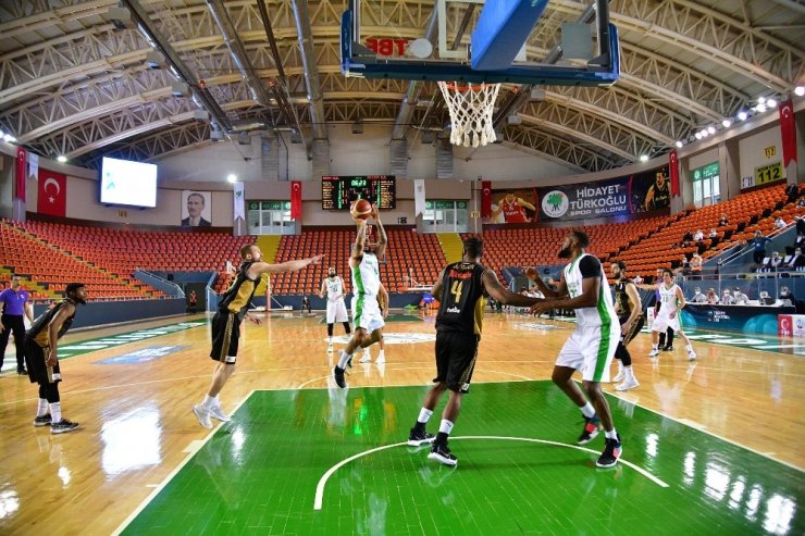 Mamak’ta Türkiye Basketbol Ligi’nin son 10 yılına damga vuran sayı rekoru kırıldı