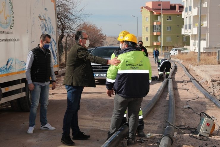 Başkan Savran, Belediye ekiplerinin çalışma alanlarında incelemelerde bulundu