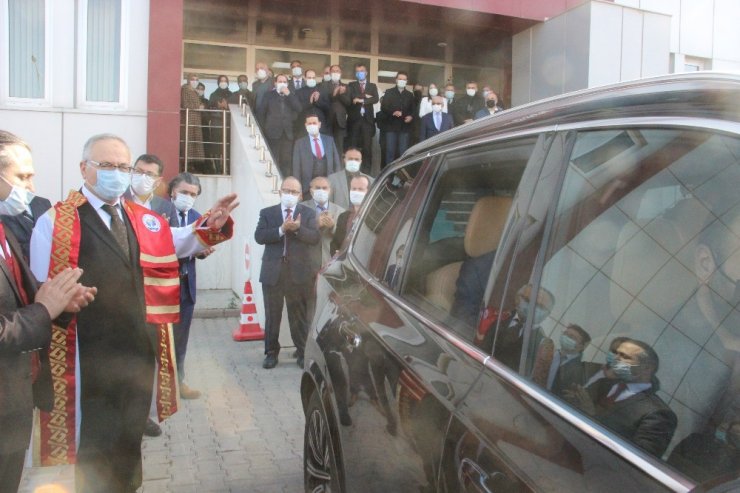 KMÜ Rektörü Prof. Dr. Namık Ak dönemi başladı