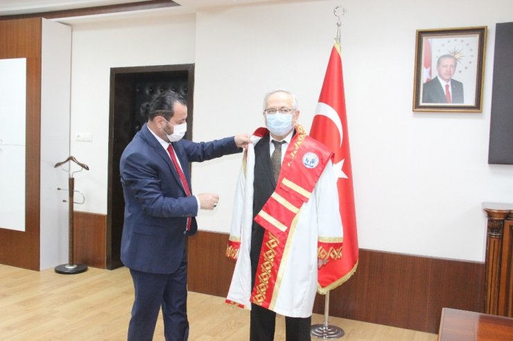 KMÜ Rektörü Prof. Dr. Namık Ak dönemi başladı