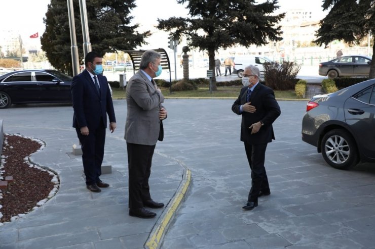 Talas Kaymakamı Dönmez’den Başkan Palancıoğlu’na ziyaret