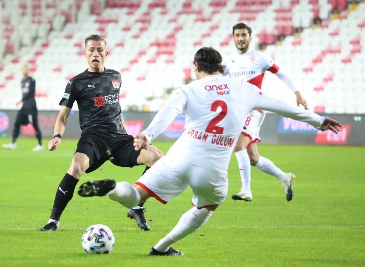 Sivasspor ile Antalyaspor yarı final için mücadele edecek