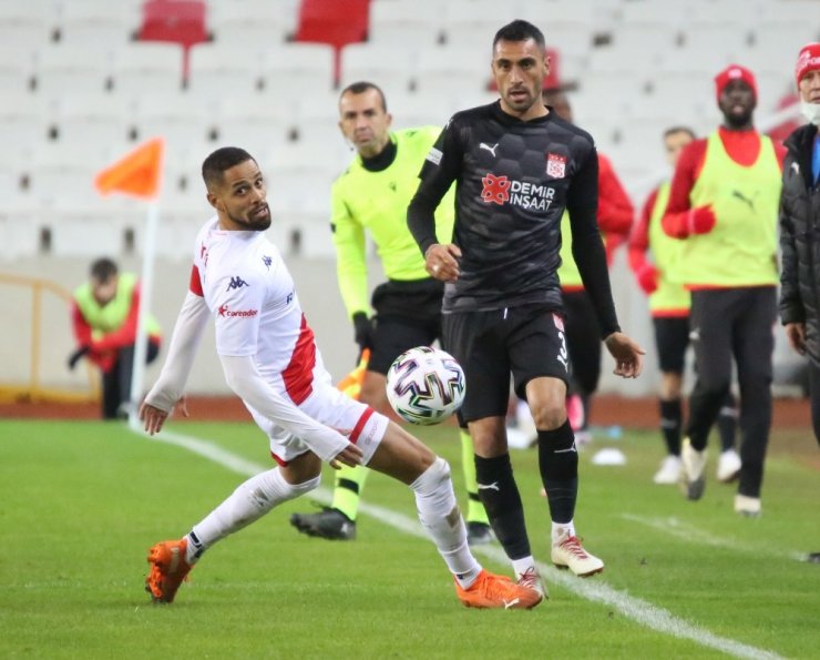 Sivasspor ile Antalyaspor yarı final için mücadele edecek