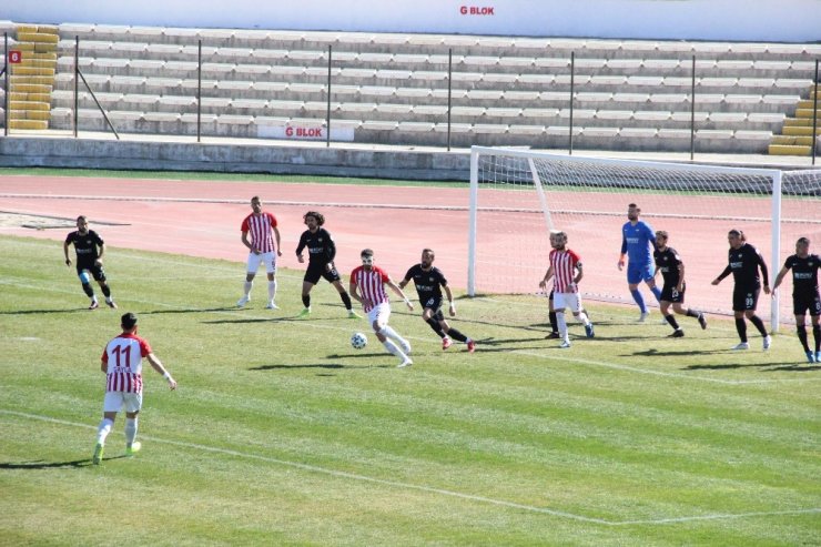 3. Lig: Karaman Belediyespor: 3 - Büyükçekmece Tepecikspor: 2