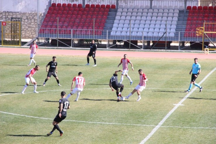 3. Lig: Karaman Belediyespor: 3 - Büyükçekmece Tepecikspor: 2