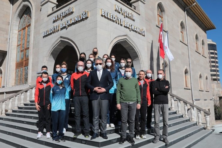 Savran, “Bu şehre hizmet için tüm gücümüzle çalışacağız”