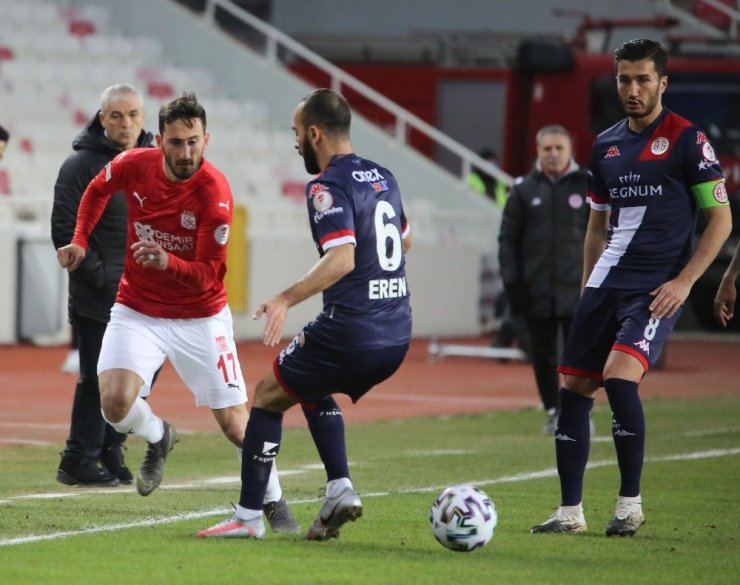 Ziraat Türkiye Kupası: DG Sivasspor: 0 - FTA Antalyaspor: 0 (İlk yarı)