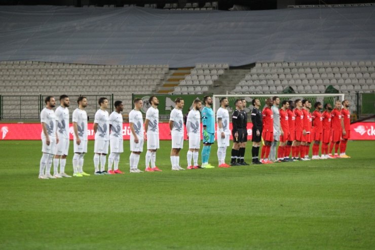 Ziraat Türkiye Kupası: Konyaspor: 1 - Beşiktaş: 1 (Maç devam ediyor)