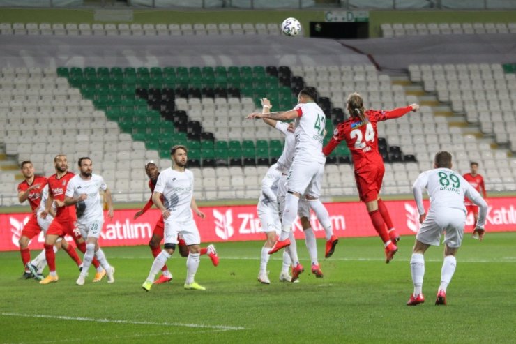 Ziraat Türkiye Kupası: Konyaspor: 1 - Beşiktaş: 1 (Maç devam ediyor)